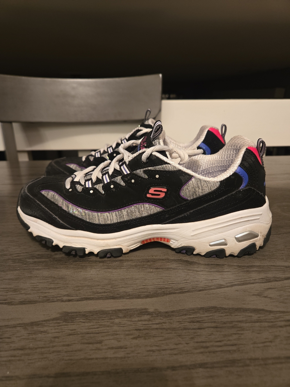 Womens Skechers D'Lites Sneakers Size 10 Shoe Black Purple Memory Foam